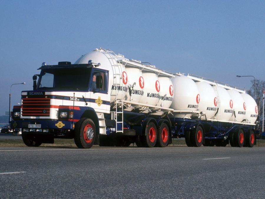  Scania T142H 6x2 1982 года  (фото 1 из 2)